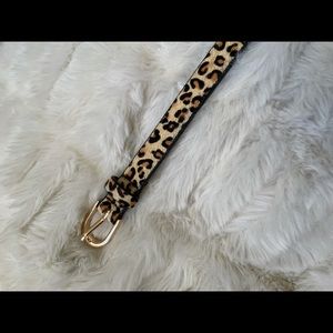Ann Taylor leopard print belt. Medium.